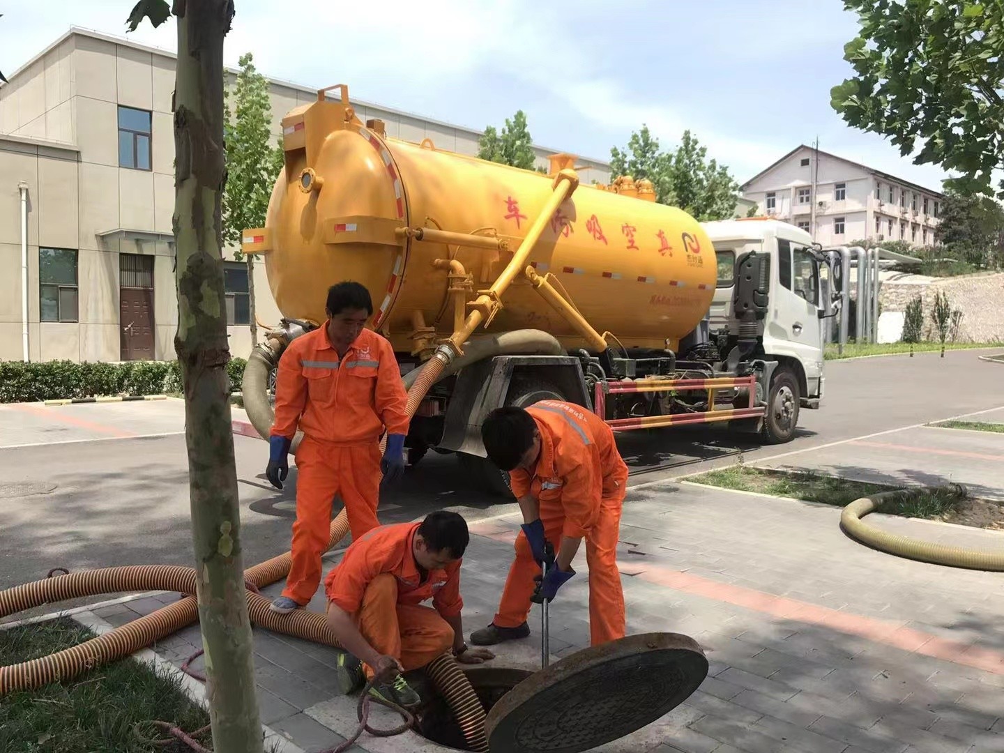 西秀化粪池清理与5-8吨吸粪车施工效率分析